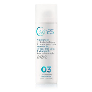 Hydrating acne moisturizer with antioxidants, Vitamin E, and natural extracts